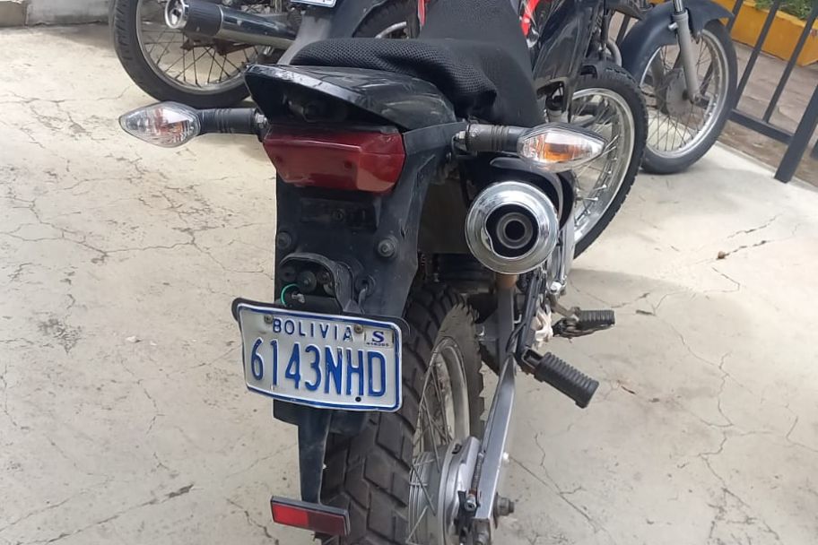 MOTOCICLETA HONDA XR 150L MODELO 2023 PLACA 6143NHD