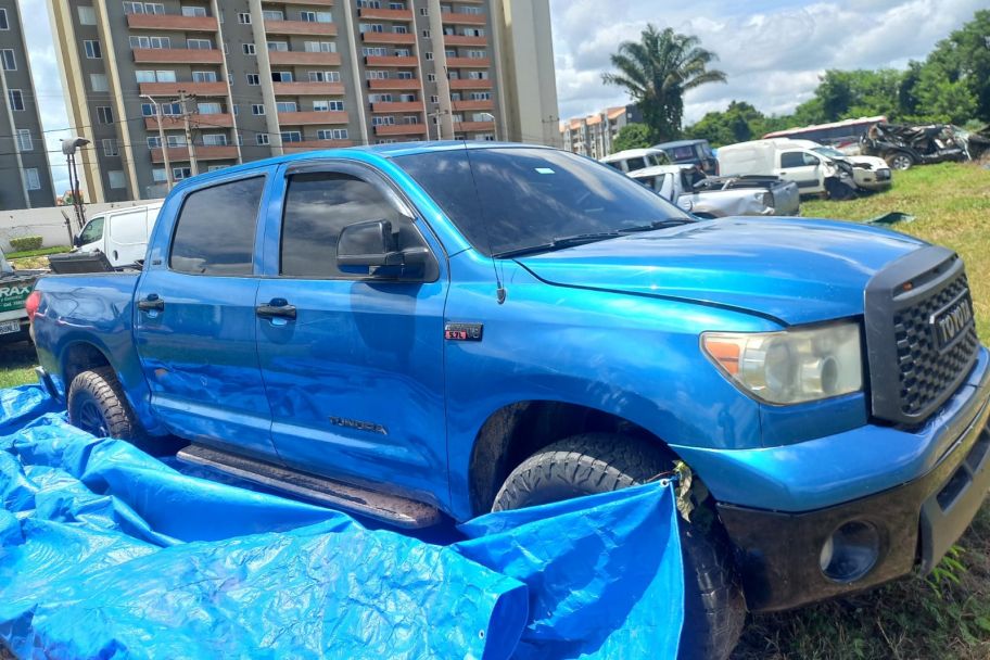 CAMIONETA TOYOTA TUNDRA MODELO 2008 4X4 COLOR AZUL PLACA 3026YYC