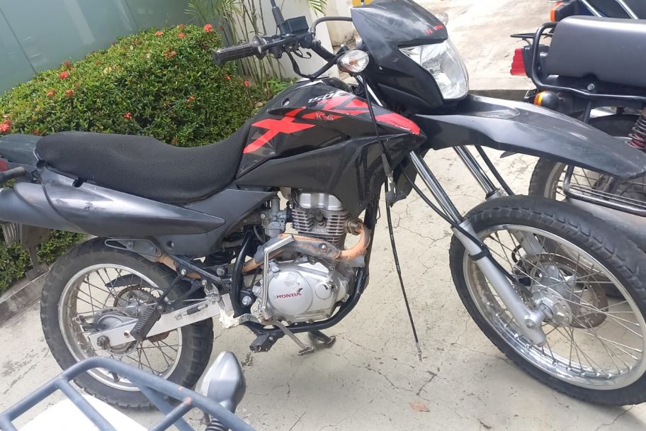 MOTOCICLETA HONDA XR 150L MODELO 2023 PLACA 6143NHD