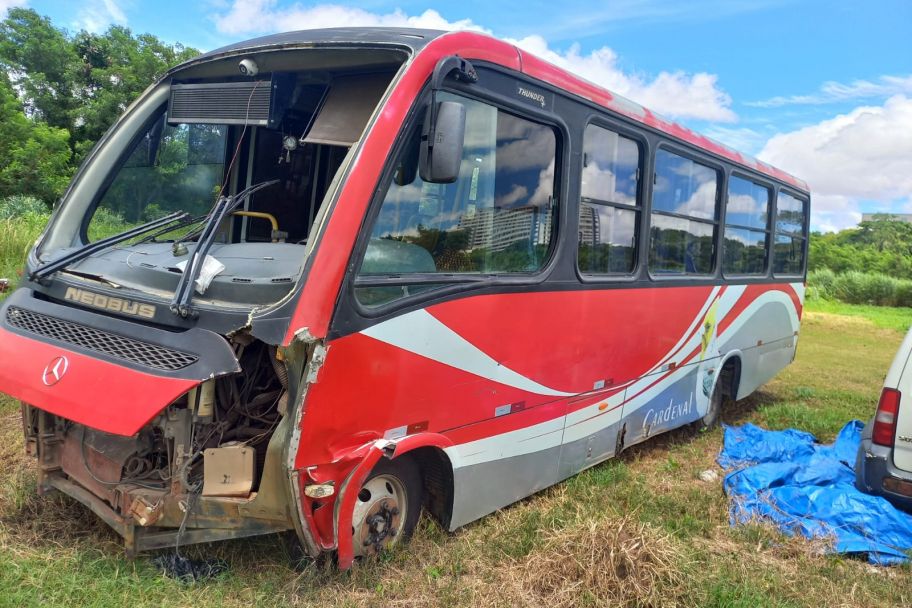 BUS URBANO MERCEDES BENZ MODELO LO915/48 2018 PLACA 5740HFI